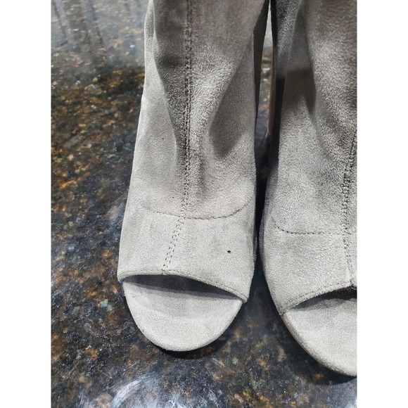 Noni Women's Gray Textile Upper Mid Calf Peep Toe Block Heels Casual Booties 8 - Picture 2 of 11